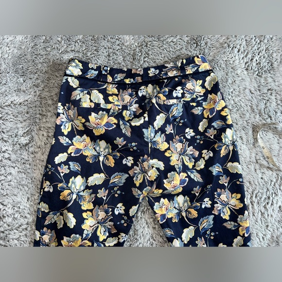 Vintage The Limited (pre-2017 changeover) Floral Ankle Pants, size 2 - Picture 6 of 7